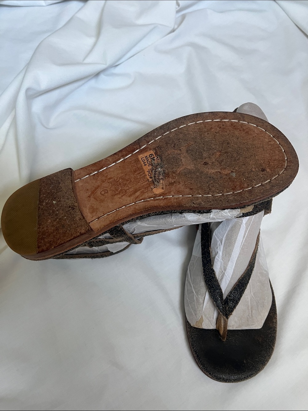Gee WaWa Distressed Leather Sandal Size 6